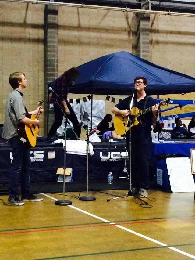 EpSigSinfonians's tweet photo. Come out and listen to @rebelstarpilot and @Til_Morning at relay for life! They'll be here til 11:15. #RelayForLife http://t.co/9XPVtd0wGo
