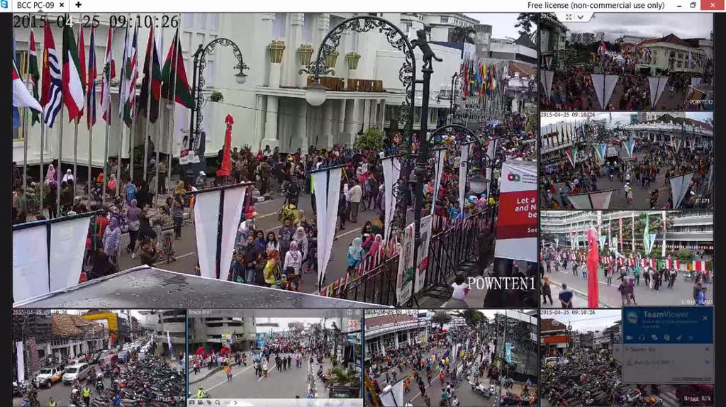 alizar_a's tweet photo. Kondisi Jl. Asia Afrika, 09.18 hari ini cc @infobdg http://t.co/T0ynRqXrZ8
