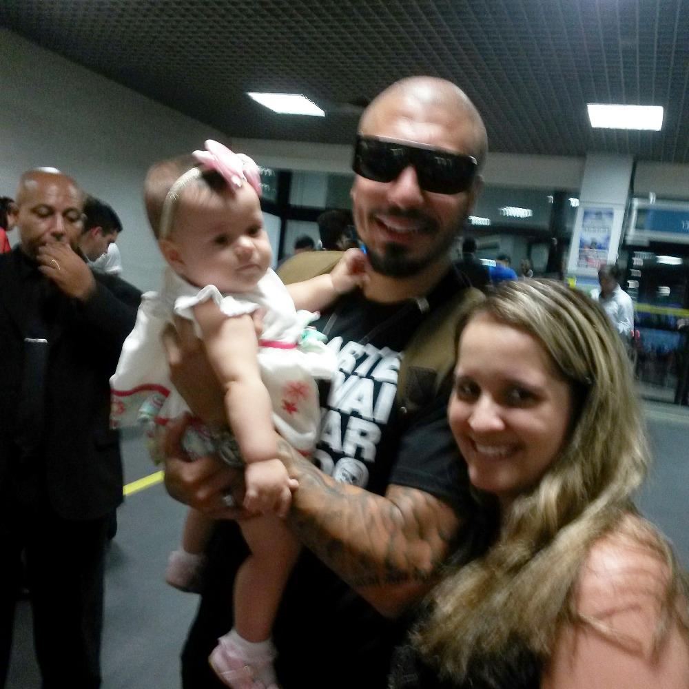 Luastar2015's tweet photo. @femedeirostt obrigado pelo carinho! http://t.co/vzMEkcLCKc