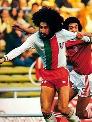 ChrisParodiando's tweet photo. @futaztecadep #ViernesBotanero Leo Cuéllar http://t.co/yT6QUlB8Lh