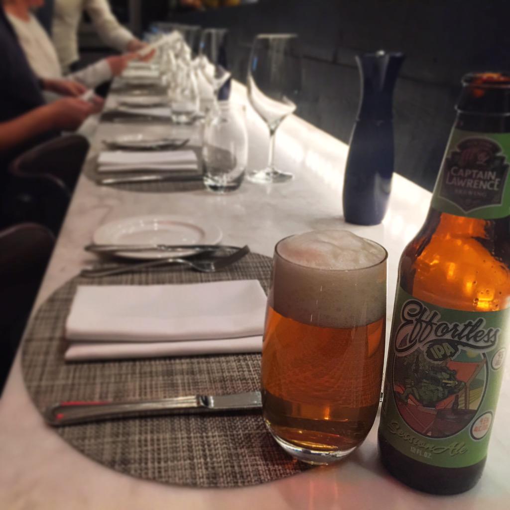 NorthEndGrill's tweet photo. Welcome to our #new #beer Effortless #IPA from @captlawrence 🍻🍺 #draaaaanks #nylocal #drinklocal #nybottled #nybeer http://t.co/RYko0bwfx9