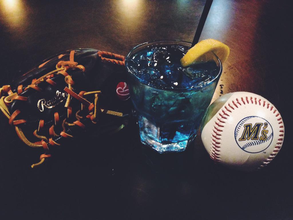 95slide's tweet photo. Here it is: "The Boomstick" inspired by @ncboomstick23:

Vodka
Golazo
Blue Curaçao

Grab one during an M's game! http://t.co/8Dy5mTTYwF