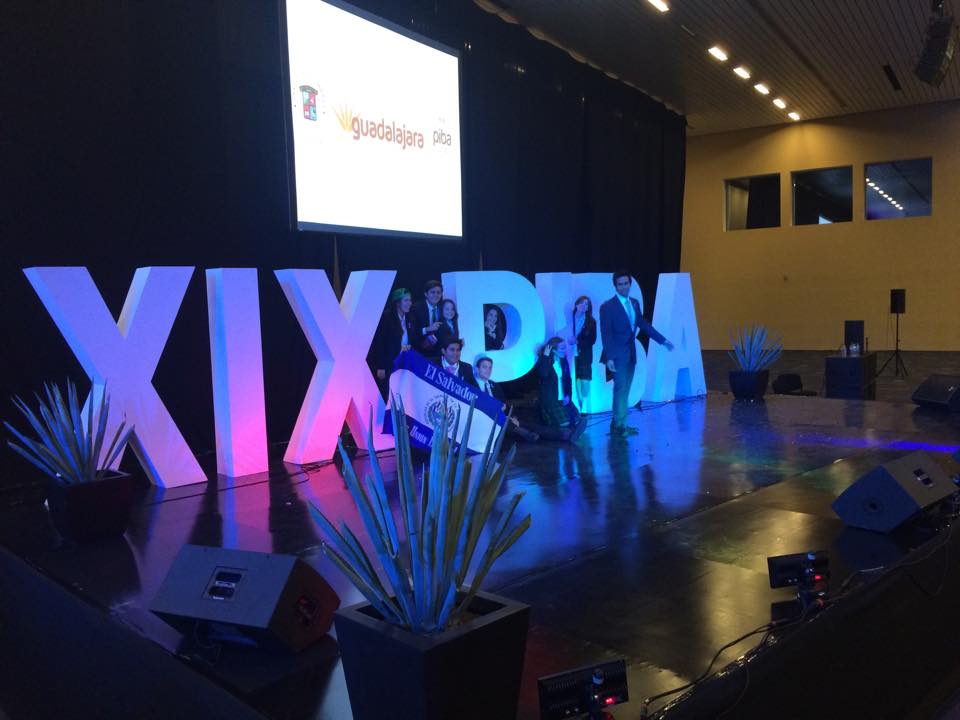 PIBA2015GDL's tweet photo. Envíanos tus fotos por este medio para la #GaleriadelRecuerdo con el HT #PIBA2015 http://t.co/4t5UWEHkdW