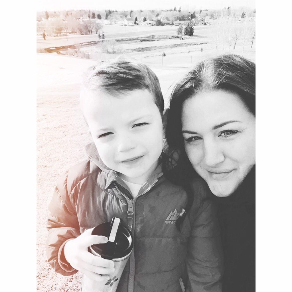 Rtgilks's tweet photo. @VirginRadioYYC #985Bestmomever nominate my daughter!! Loves her boys! http://t.co/YFCDfHwEL7