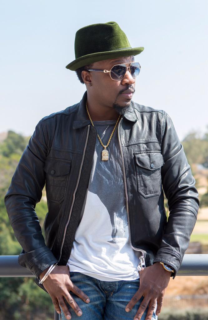 HamiltonAnthony's tweet photo. #HamFam, help me help @Walmart feed America, by retweeting this. The more RT's the more donations. #WeSparkChange http://t.co/WXp5qMLa8d