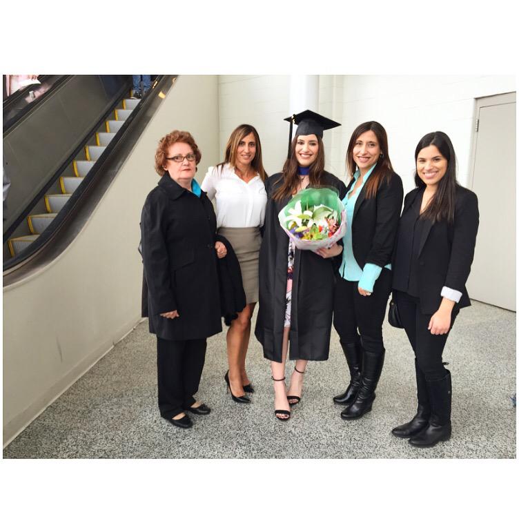 Shanelle051's tweet photo. ππππ #bestfam #BerkeleyGrad2015 http://t.co/wbjw6hOIbP