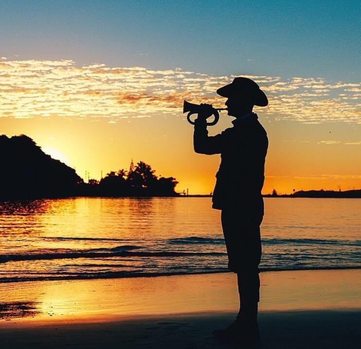 BuzzFeedOz's tweet photo. 🇦🇺❤️ (via @Australia) #AnzacDay http://t.co/8GmMLdaSpJ