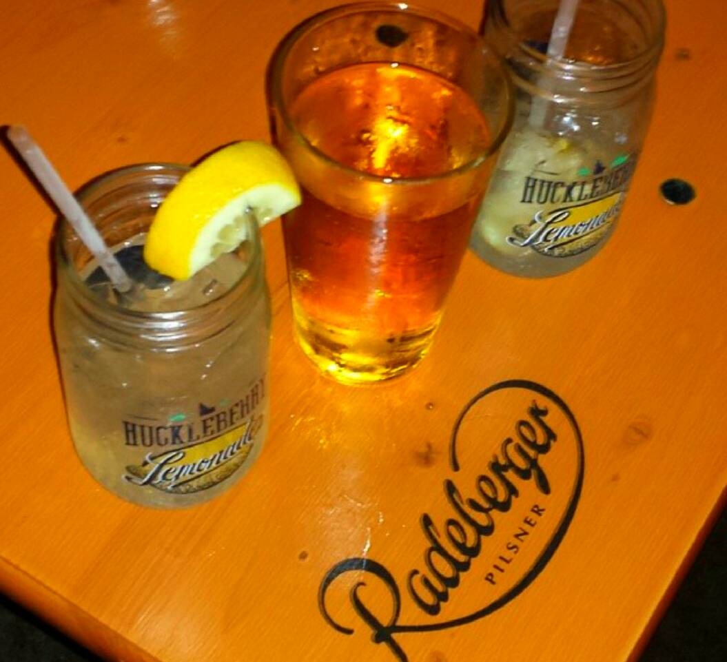 invaderZim93's tweet photo. From Berry Park via @BARTRENDr: #huckleberrylemonade http://t.co/zJobMILwsI