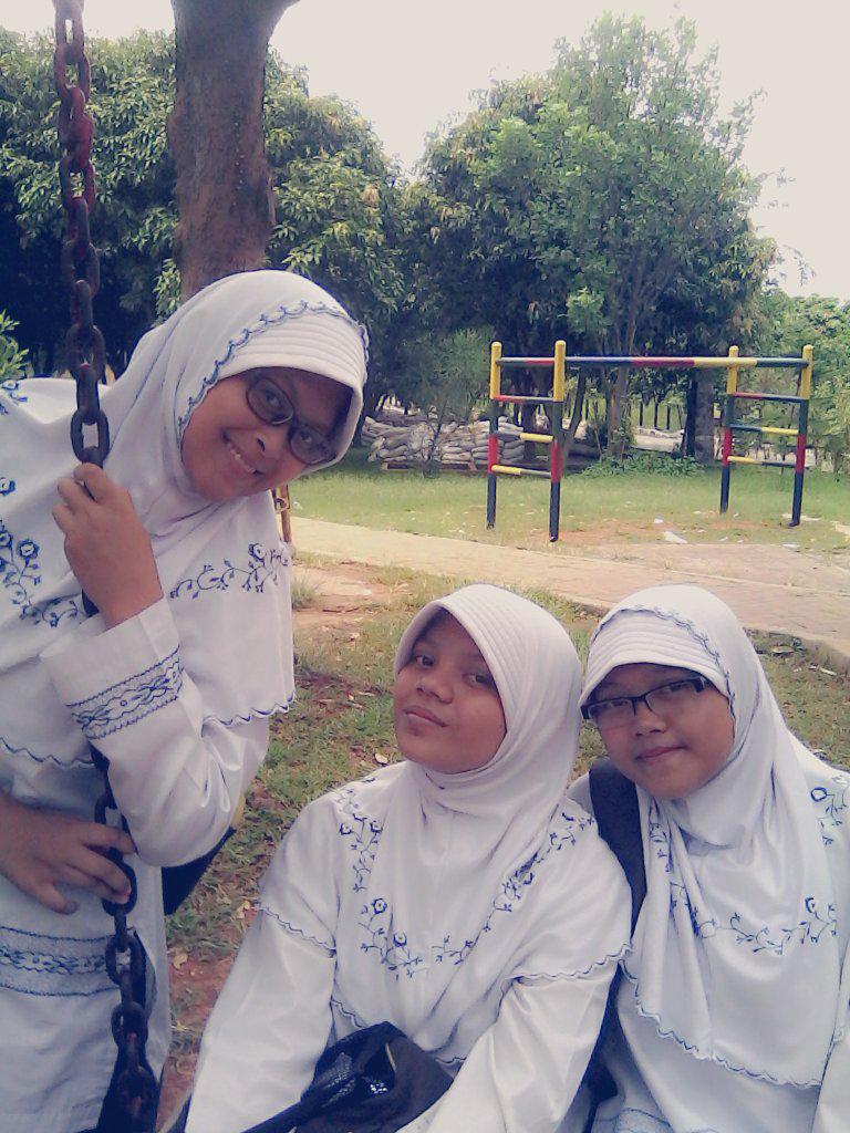 naearby's tweet photo. @kurniaOktafyani http://t.co/f6vdyynEHr