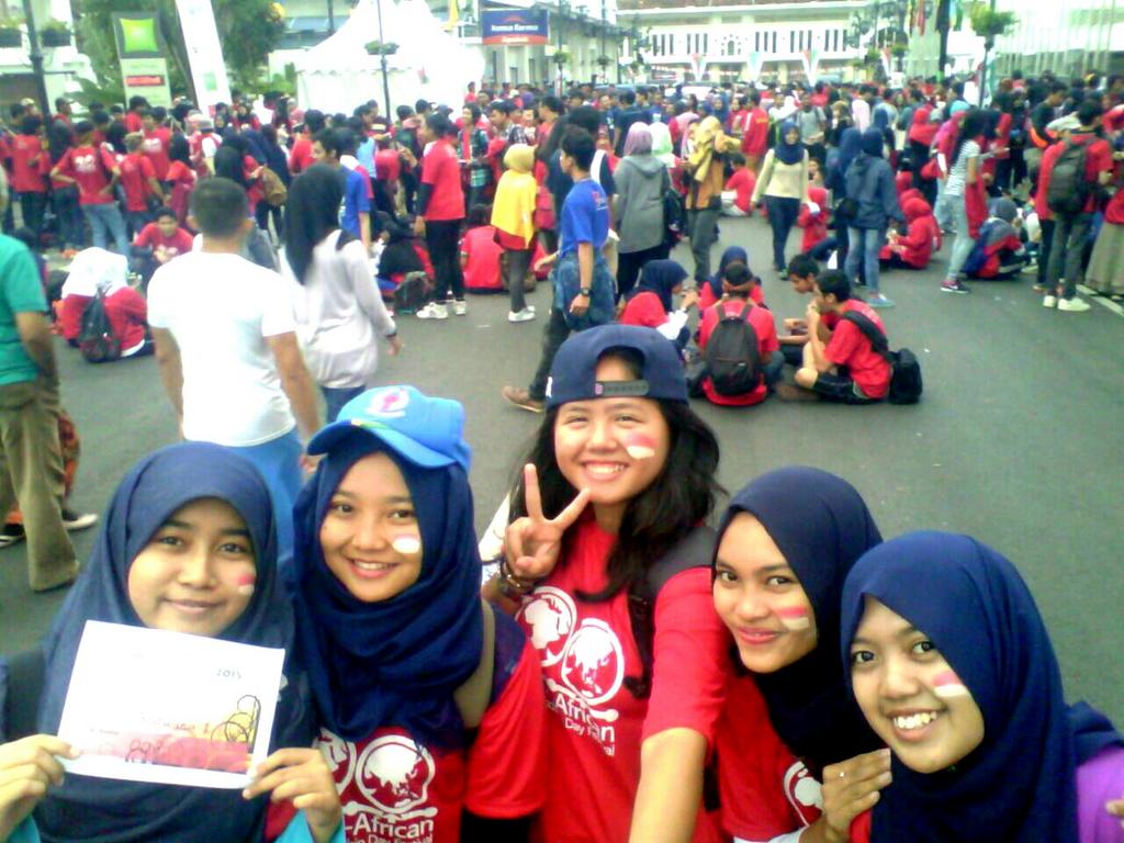 dey_deaa's tweet photo. Selamat pagi Botswana 1 siaaaap!! Bismillah #BHSG2015 #AsiAfricaMuseum @asiafricaPEC http://t.co/Jk3RZFGGG5