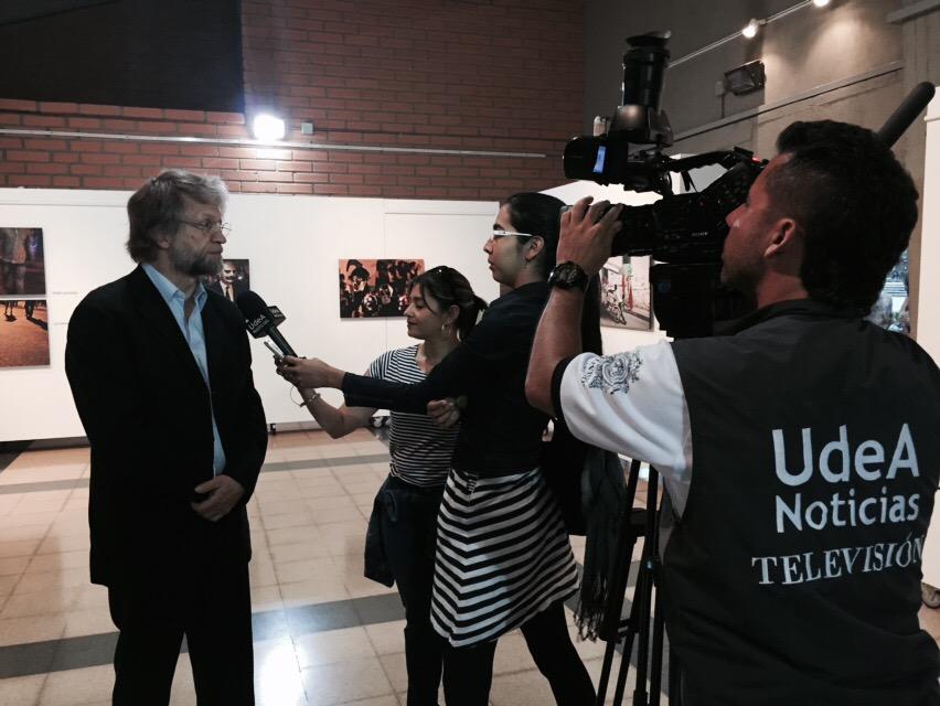 AntanasMockus's tweet photo. [PRENSA] @AntanasMockus, en entrevista con medios @UdeA, sobre trabajo realizado en El Cartucho. http://t.co/lB19NlVqJi