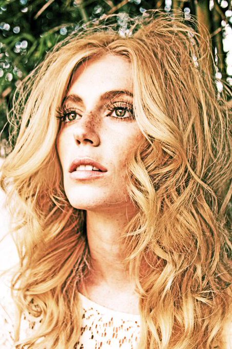 Flashback Friday to my blonde daze. http://t.co/nQGqPh9HjG<a href="/tag/indoorplaygrounds"class="tags"><span>#indoorplaygrounds</span></a>