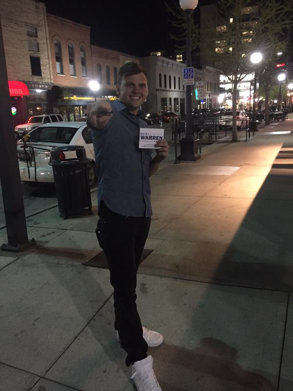 UIowaforWarren's tweet photo. "She's (@SenWarren) #1 in my book!" - Michael, Iowa City. #RunWarrenRun #RWRIowa #iacaucus #Hawkeyes4Warren http://t.co/0VixLaaly3