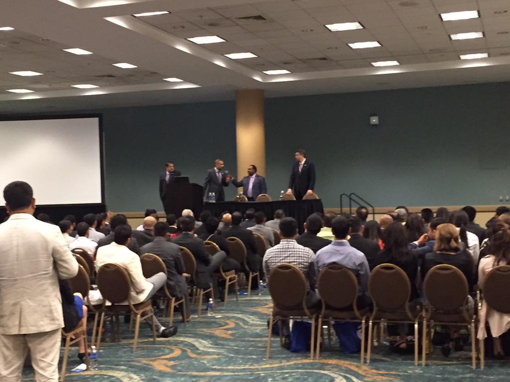 shlocke's tweet photo. Packed room at the #AAHOA2015 Young Professionals Conference @EnerGtech @g_Meter #savealight http://t.co/BcwKz7wUbs