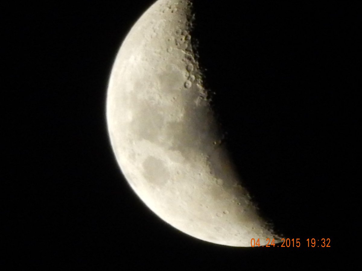 PPaolaM's tweet photo. #Luna #L830 #Nikon http://t.co/NUoIBoxVPn