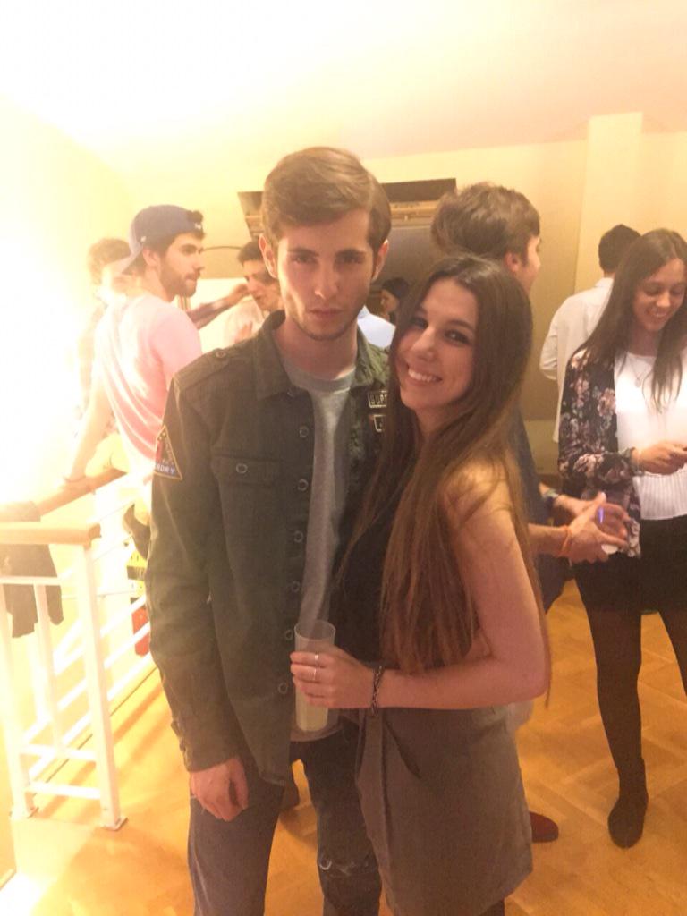 KyranJPonce's tweet photo. Menudo exito las copas de @CarlaMayor23 !! Un año mas, vuelve a prometer!! http://t.co/d6tU4EkeBB