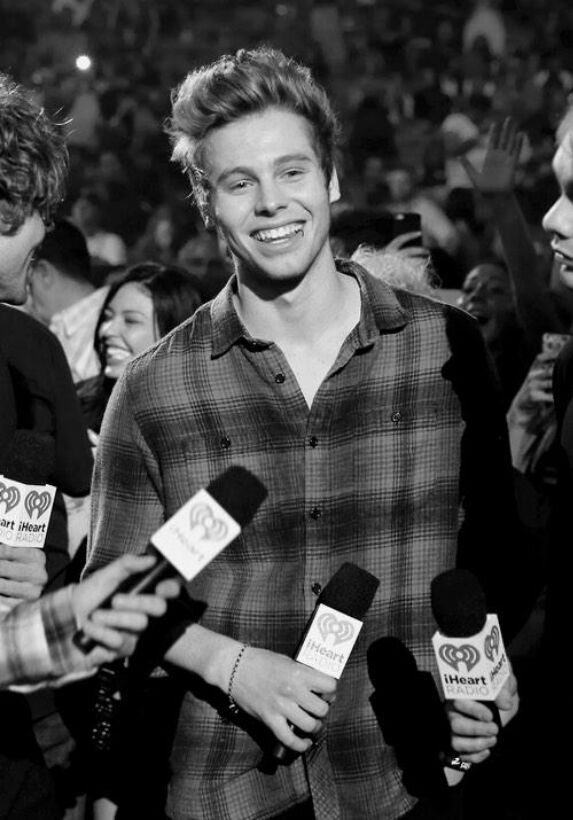 breadsmiling's tweet image. 