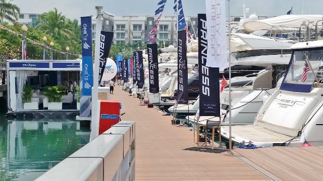 Princess_S_E_A's tweet photo. #SingaporeYachtShow : You will certainly be impressed by our largest line up of #yachts at the #Show. http://t.co/uoAFo21lgc