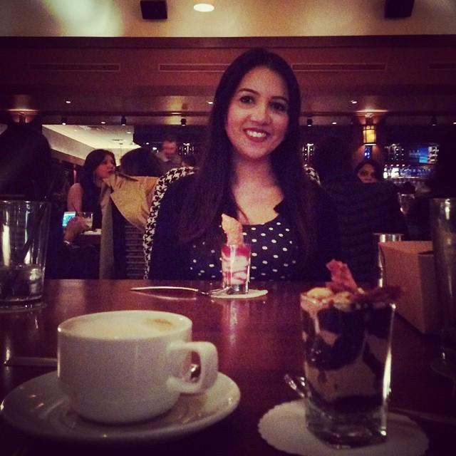 AbdulUmer_'s tweet photo. #tinydessert #tinycoffee #tinywife #datenight http://t.co/NQfHxWxwAQ