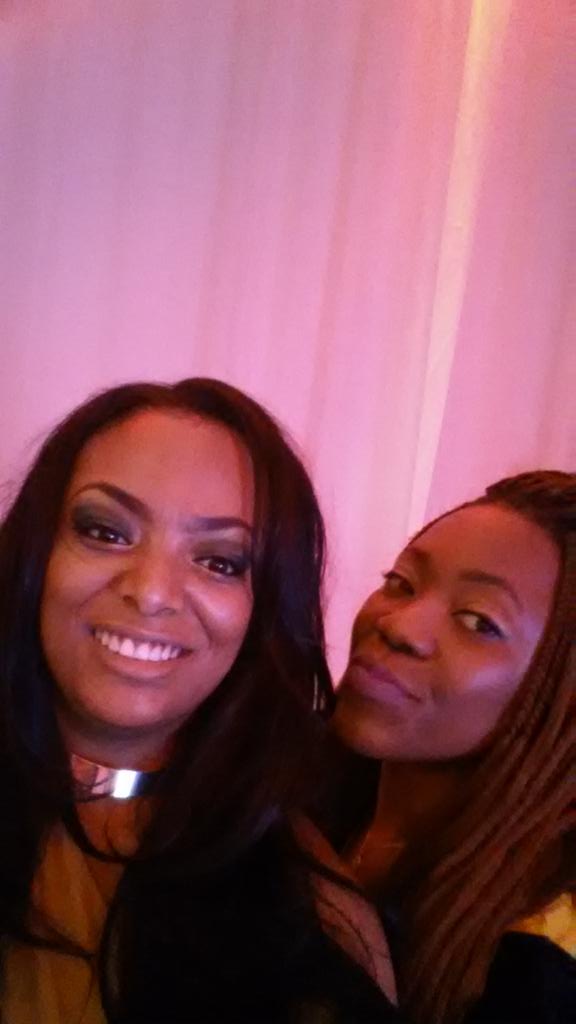 NoellySam's tweet photo. "@JennKimNuelz: Working with @NoellySam the social networks! What a pro! #fashionblogger #IBED #BlackExpoDesign  http://t.co/QJEHD31zAW" xox