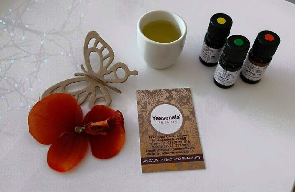 Yessensis's tweet photo. Everyday Luxury and no nuts!
At Yessensis we use Carol's very own aromatherapy blends for all our massage treatments. http://t.co/IkYuWXUBa7
