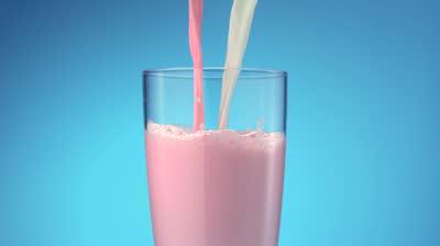 BuyBritishMilk's tweet photo. Congratulations to the Duke and Duchess of Cambridge. This one's on us. Please RT and engage with our brand. http://t.co/XP0VqbzOR3
