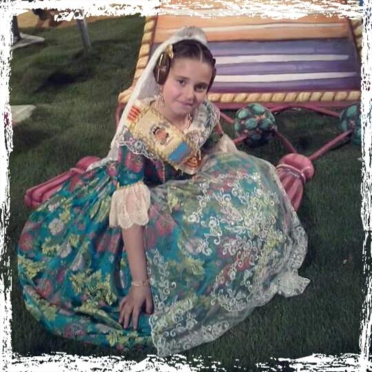 FallaFiliberto's tweet image. Ja tenim representants fm 2016 xiketa Nayara Gomez i Ribera, senyoreta Amparo Corresa i Ramírez @MalaltdeFalles