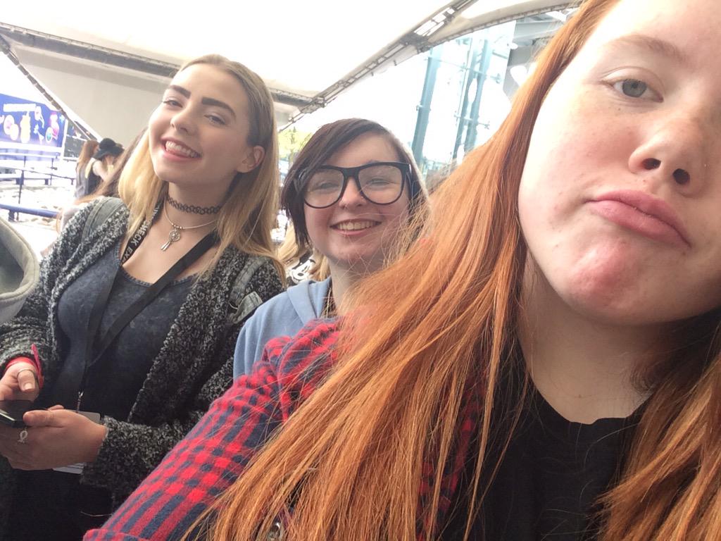 5secs_ofmashton's tweet photo. waiting for the tide signing #TheTideSigning #TheTideAtTheO2 http://t.co/gmUFK3x7RH