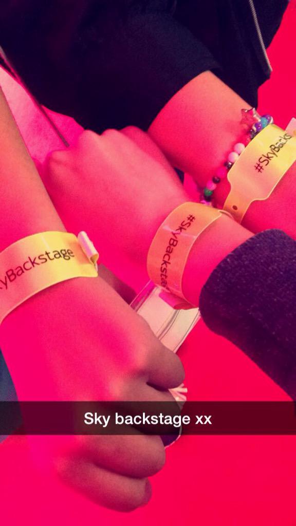 ashjt150's tweet photo. Such a good night last nightπβ€οΈ @TheVampsband @TheTide @LukeFriendMusic @UnionJworld #TheVampsOnTour #TheTideAtTheO2 http://t.co/l3YnVvKiv9