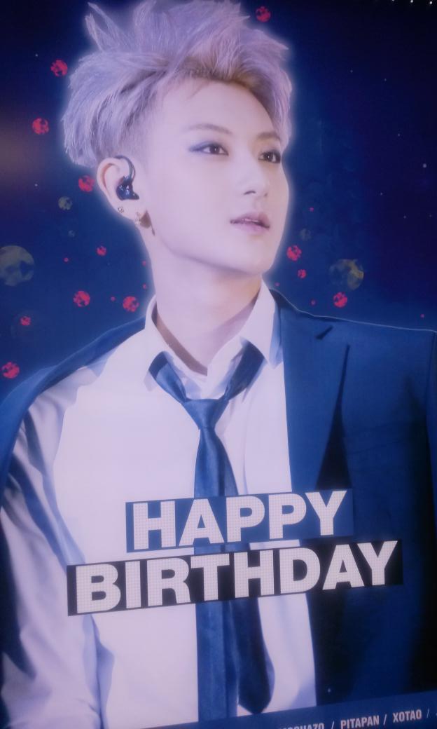 shocola818's tweet photo. 멋진 생일광고 감사합니다♥ 오늘하루 타오가 세상에서 제일 행복한 사람이였길💕 @hztaocom @chronos_0502 @Intimate_TAO @mochazo @pitapan0502 @XOTAO_HZTAO http://t.co/6EUnP7Qjkh