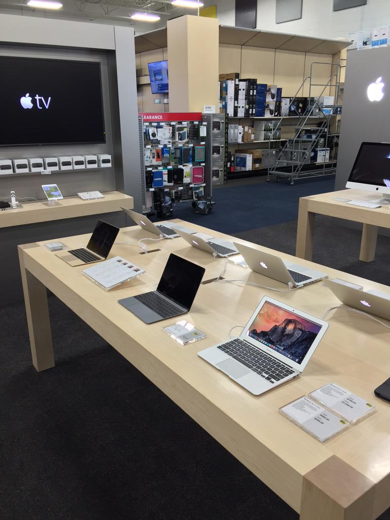 cbarnes1364's tweet photo. Time to get ready for work... @BestBuy #AppleProfessional #ThankingGod #TheMacBook #ComeSeeMe http://t.co/26yTZuOI7g
