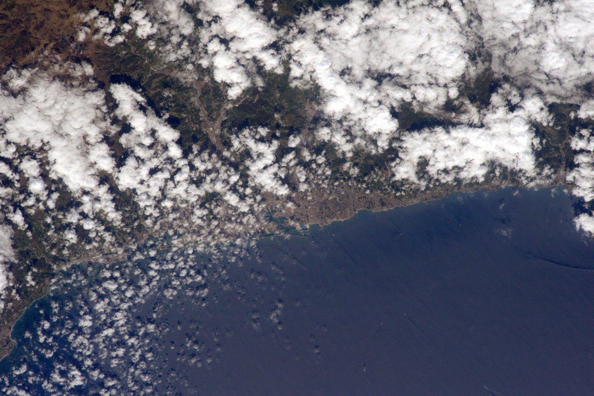 AstroSamantha's tweet photo. Hello Liguria! #Italy / (IT) Ciao Liguria! http://t.co/8BxniZk4Fy