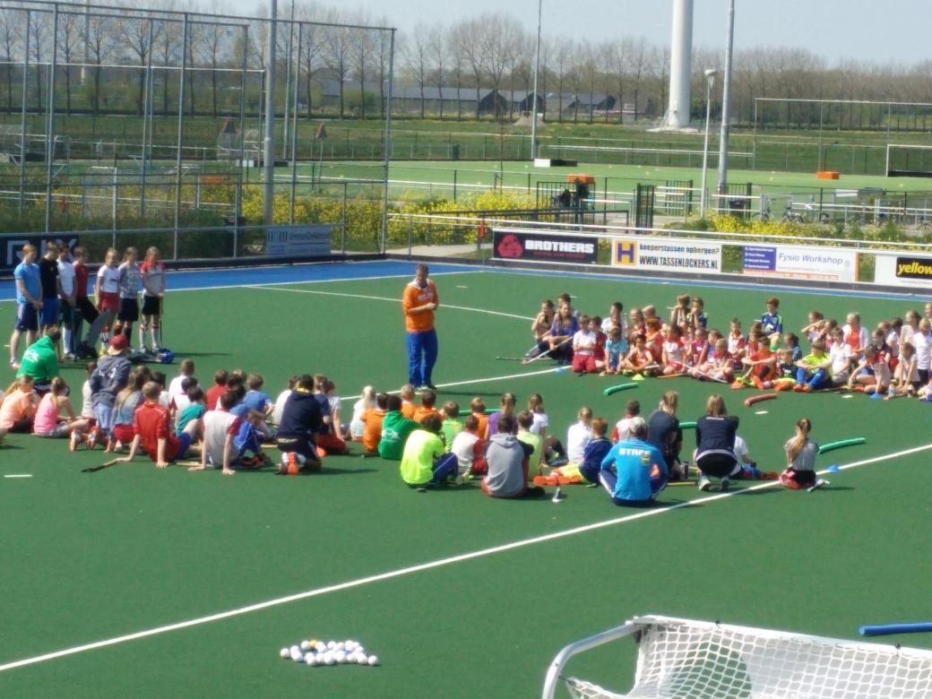 ewezel's tweet photo. Clinic op @hchouten voor D en E8 http://t.co/QrWGetgWzg