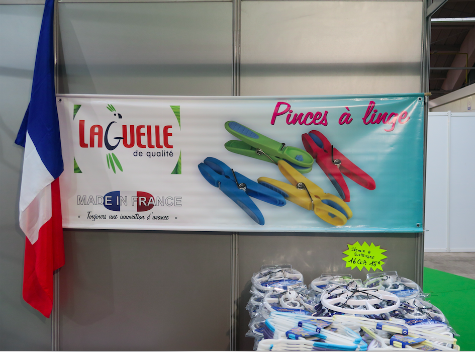 salonprintemps's tweet photo. Sur le #SalonPrintemps on y trouve aussi des pinces à linge #madeinfrance de chez #Laguelle et elle pince fort http://t.co/SoYLi7NhPr