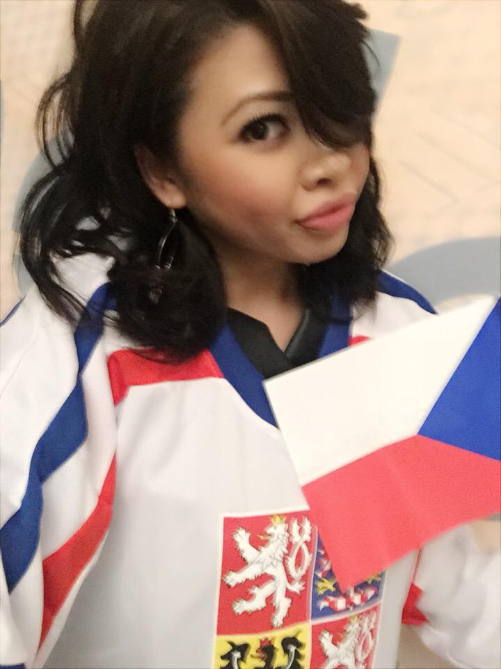 TraMyken's tweet photo. Ice hockey world cup in Prague juhuuuu come and watch?! http://t.co/AwNj9i4xFS