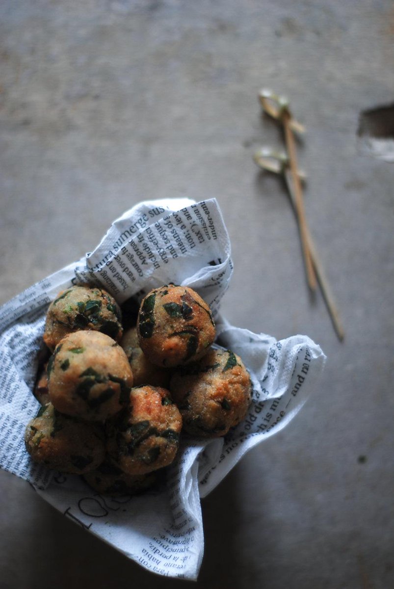 mieleselvaggio.ifood.it/2015/04/930.ht…
Polpette di pane e prezzemolo con pesto di noci e basilico
#greenshare #vegan #veggie