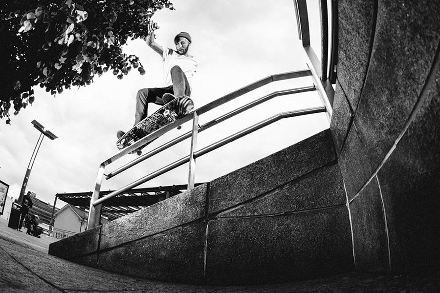 HYPEBEAST's tweet photo. Watch the trailer for the #Öctagon dystopic skateboarding film supported by @CarharttWIP
http://t.co/uTKq45nT7D http://t.co/SBeM42gnlU