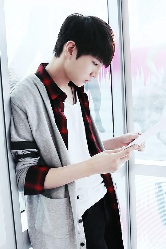 CD_JutoUIAEniGl.jpg:large