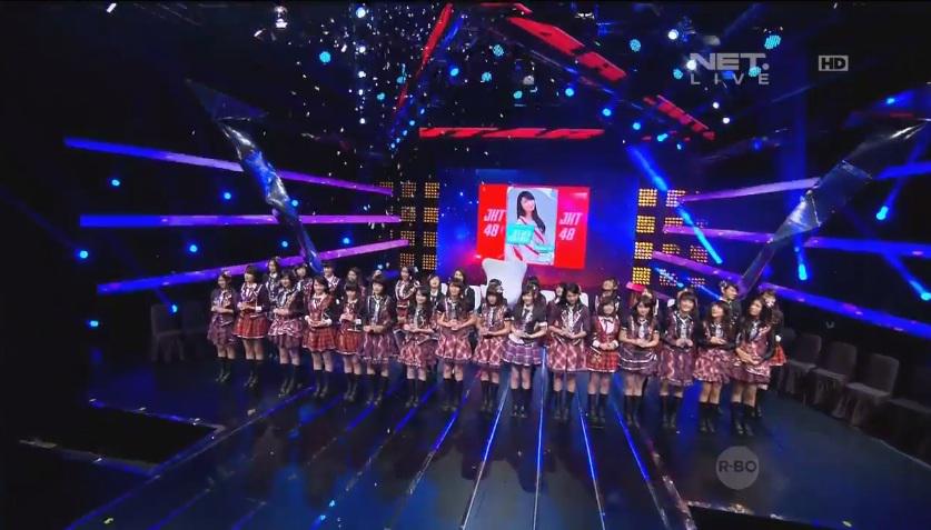 mdtvindonesia's tweet photo. Dan inilah 16 member @officialJKT48 yg akan membawakan single ke-10. Thanks for watching! #PemilihanJKT48onNETtv http://t.co/0wvNUJ6CNA