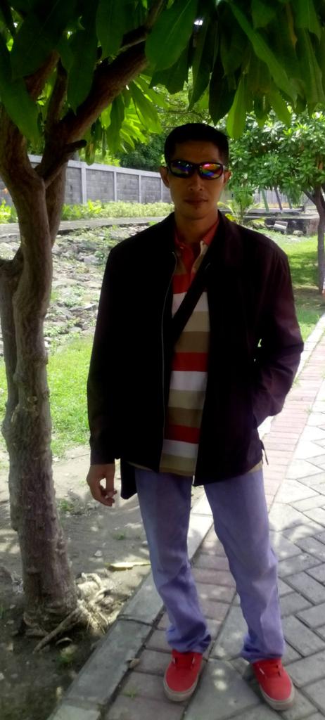 WantoWgcs's tweet photo. MET SORE SHOBAT SEMUA MET MALMING http://t.co/3uGida4iQC