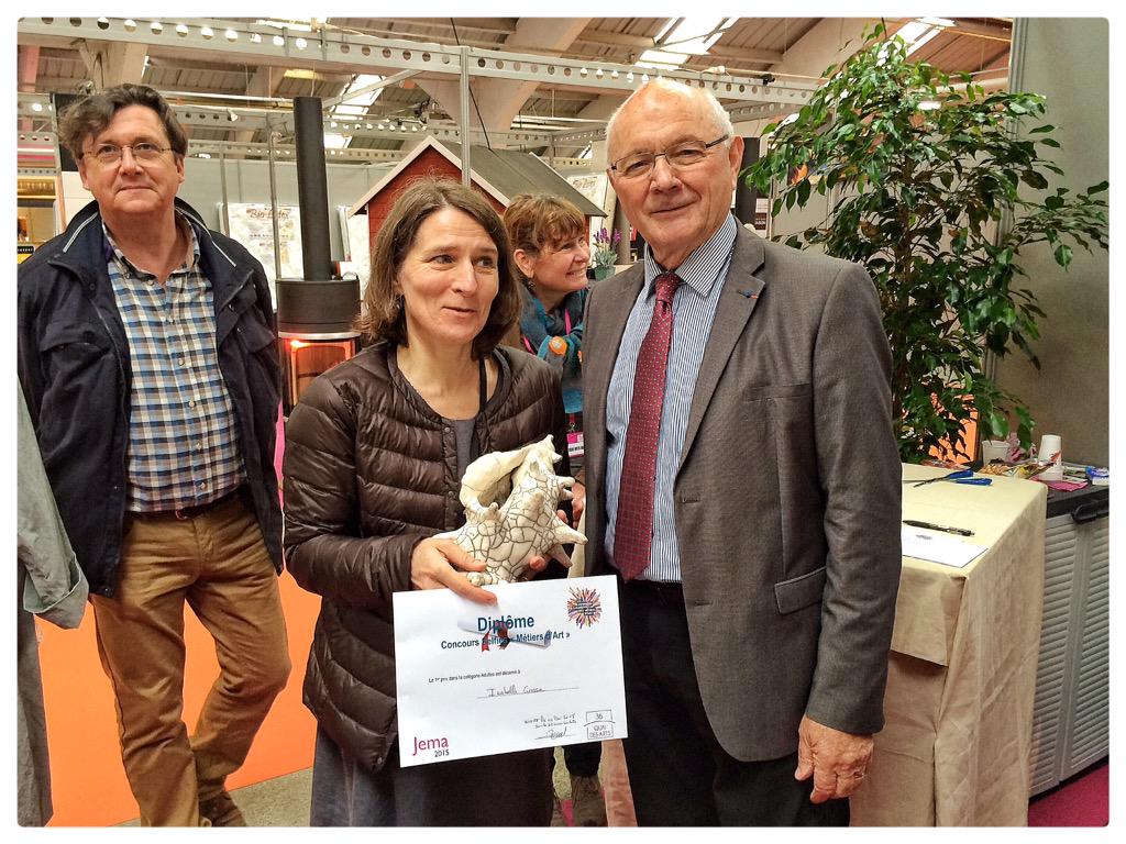 salonprintemps's tweet photo. La remise des prix du @QUAI36 sur le @salonprintemps pour les gagnants des #Selfies #ArtisansArts bravo à elles http://t.co/Kre8ch5YuY
