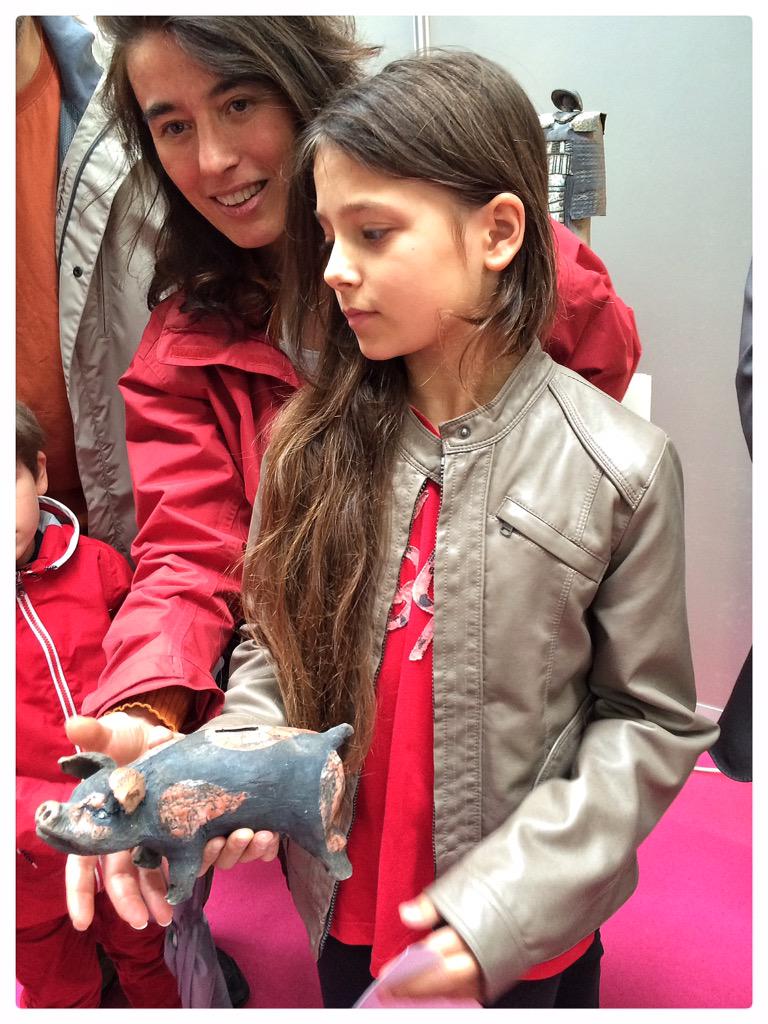 salonprintemps's tweet photo. La remise des prix du @QUAI36 sur le @salonprintemps pour les gagnants des #Selfies #ArtisansArts bravo à elles http://t.co/Kre8ch5YuY