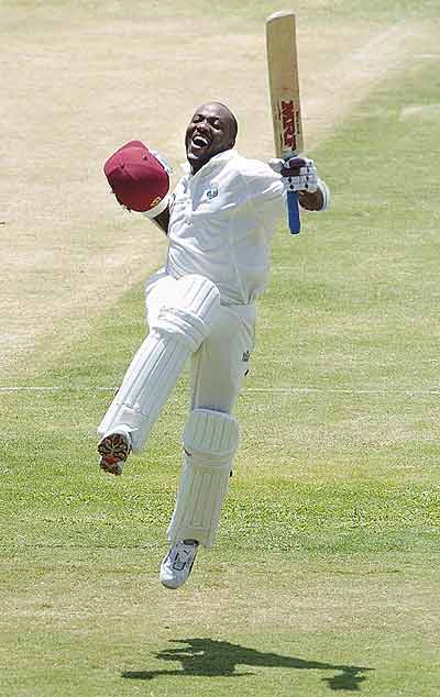 Happy Birthday the Legend Brian Lara! 
BRIAN LARA 400* - 90 MINUTE HIGHLIGHTS VIDEO! -  