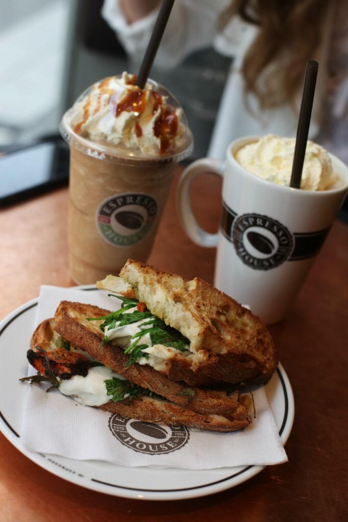 AlisonTellbe's tweet image. Godmorgon! #breakfast #saturdaylive