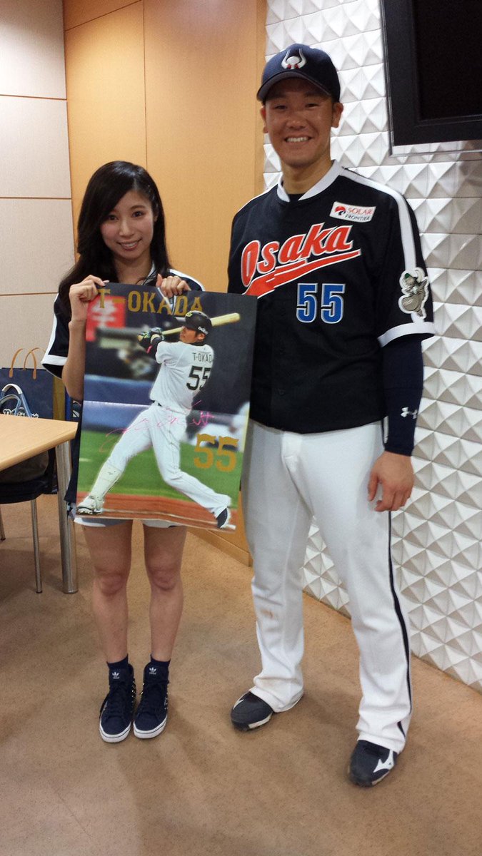 やった♪今季1号HR♪ T-岡田選手が、美緒ちゃんのBsTVインタビューに