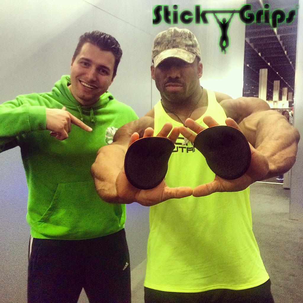 stickgripsworld's tweet photo. #mrolympia #cedricmcmillan #army #ifbbpro #stickgrips #gripit #bodybuilding #champion http://t.co/cMttaHz4x5
