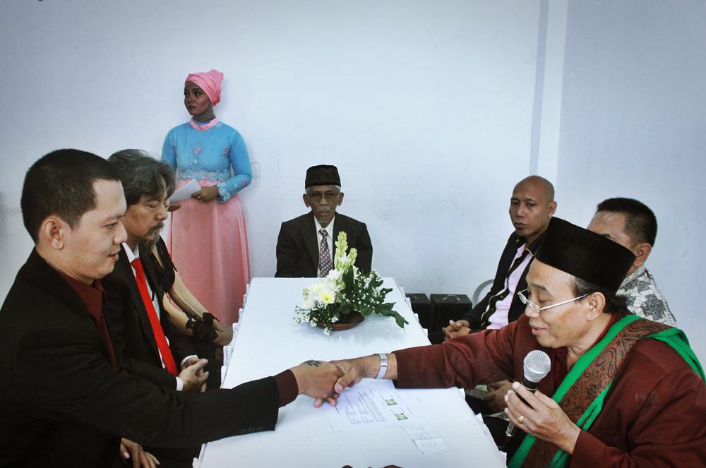 DimasBudiSatya's tweet photo. #Bismillah Saahhh..., selamanya sah...!! #Amin :p http://t.co/0xniV1QgZc