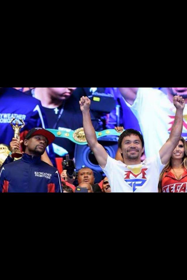jack_mattless's tweet photo. Mayweathers face be like, I'm gunna fuck you up so bad👊😂 http://t.co/WP1je3vi3w