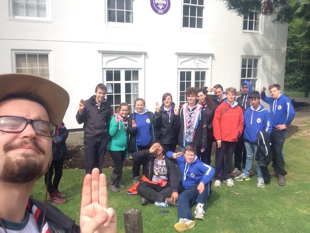 DragonfliesGln's tweet photo. At the White House #scoutsign #gilwell #japan2015 http://t.co/yLHQw8dF9T