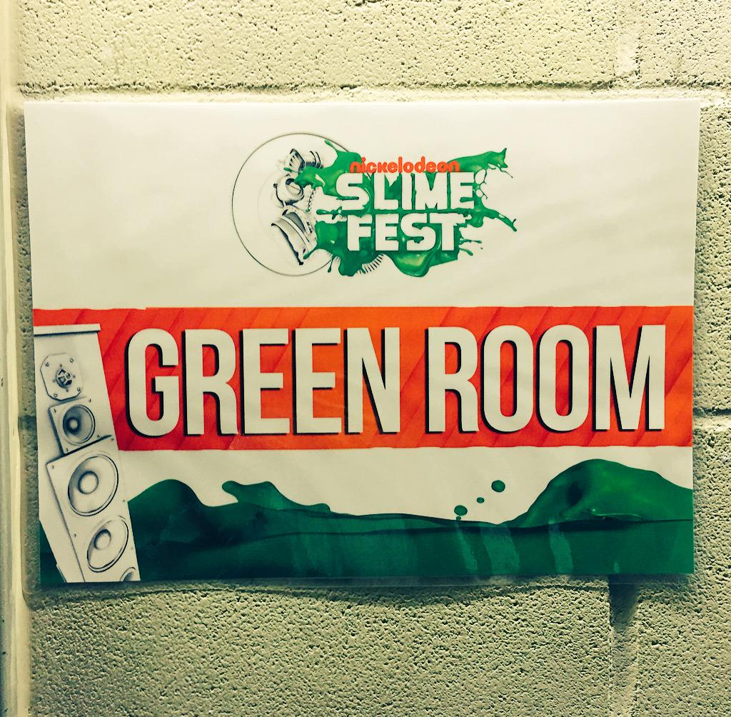 NickelodeonEsp's tweet photo. Que habrá en este cuarto???? #slimefest http://t.co/HdrDkZ1Kl6